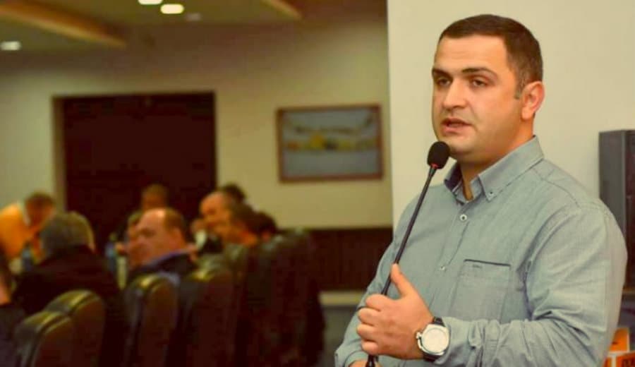 გუბერნატორის ადმინისტრაციის დატოვებას კიდევ ერთი სამსახურის უფროსი აპირებს