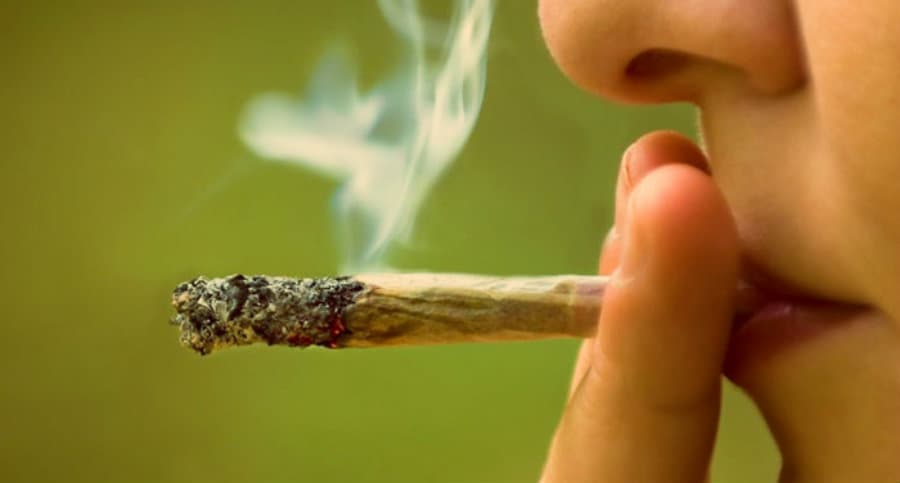 საზოგადოებრივი თავშეყრის ადგილებში მარიხუანას მოხმარება დაისჯება