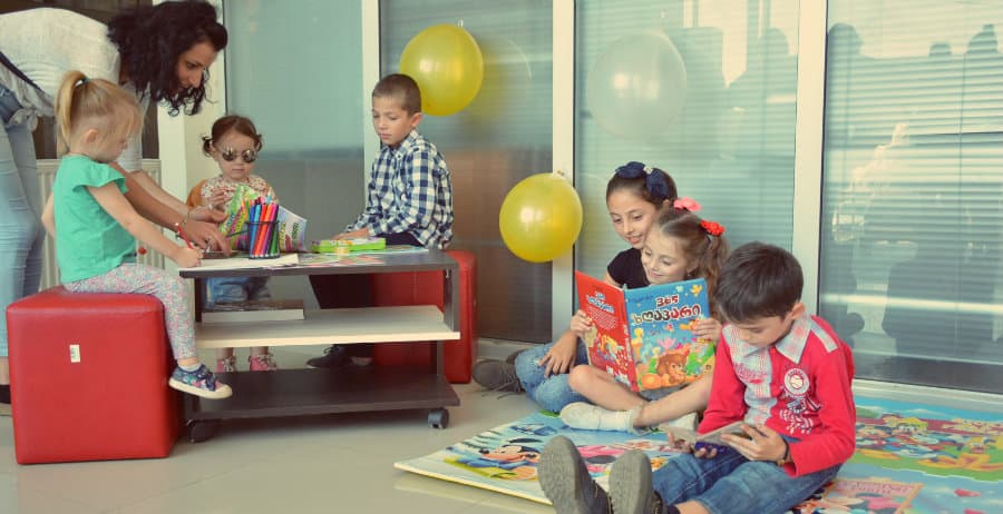 ზუგდიდის მუნიციპალიტეტის საკრებულოში ბავშვთა სივრცე მოეწყო