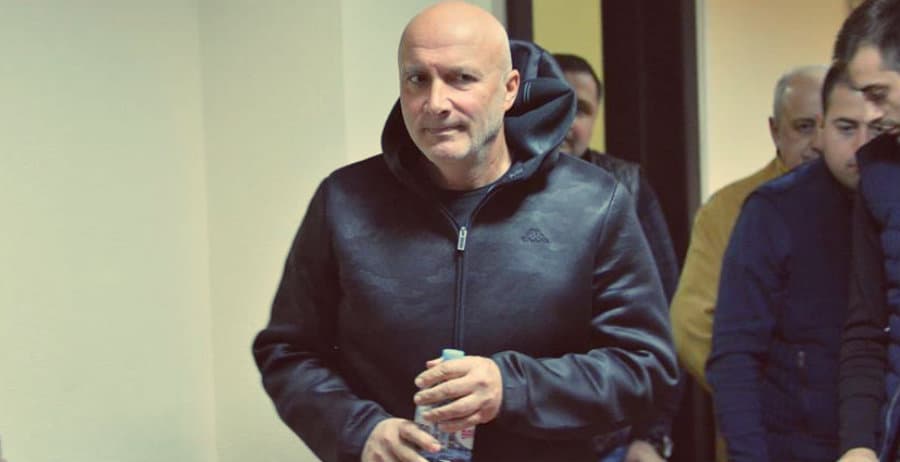 “თუ მძევალი სჭირდება პროკურატურას, მე დავრჩები პატიმრობაში და გთხოვთ, ლაშა გოგია გაათავისუფლოთ”