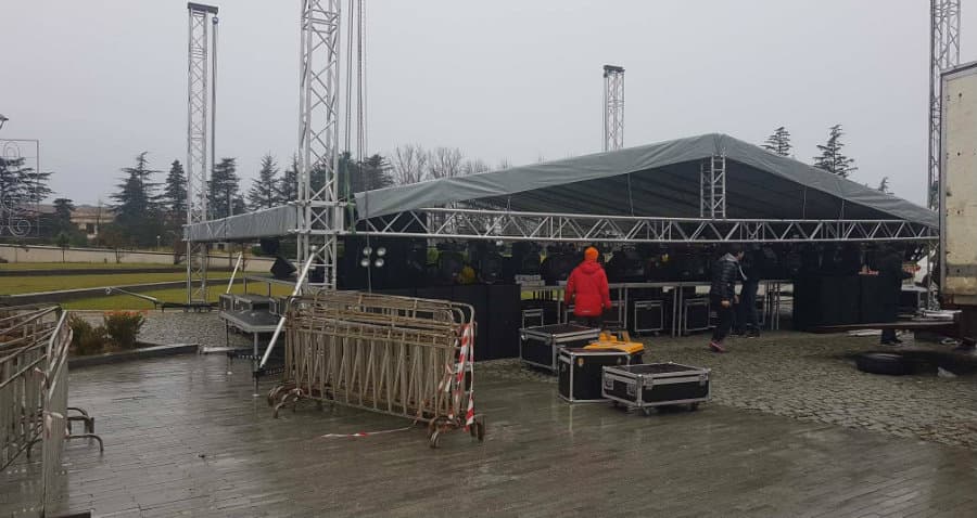 ზუგდიდში კონცერტ ,,პრეზიდენტის ნაძვის ხისთვის“ ემზადებიან