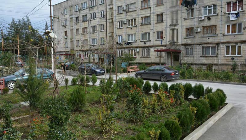 ზუგდიდის მერიამ მრავალბინიანი კორპუსების ეზოების კეთილმოწყობაზე ტენდერი გამოაცხადა