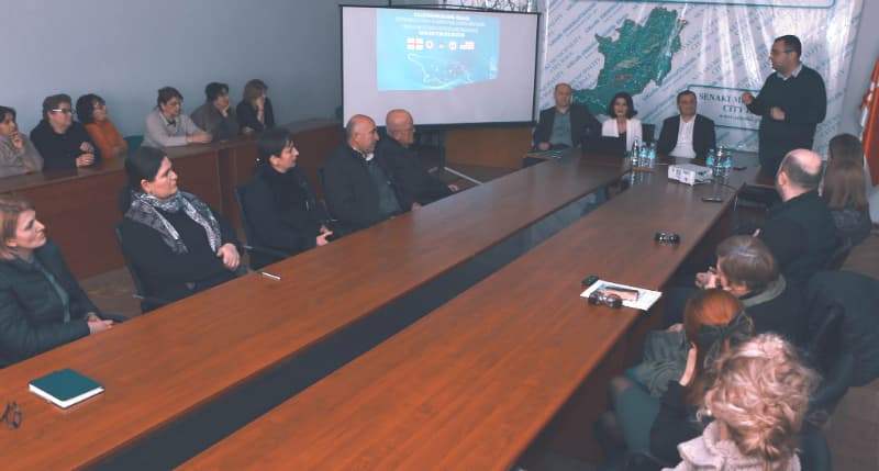 სენაკში ნატოსა და ევროკავშირის შესახებ საინფორმაციო ცენტრმა საინფორმაციო შეხვედრა გამართა