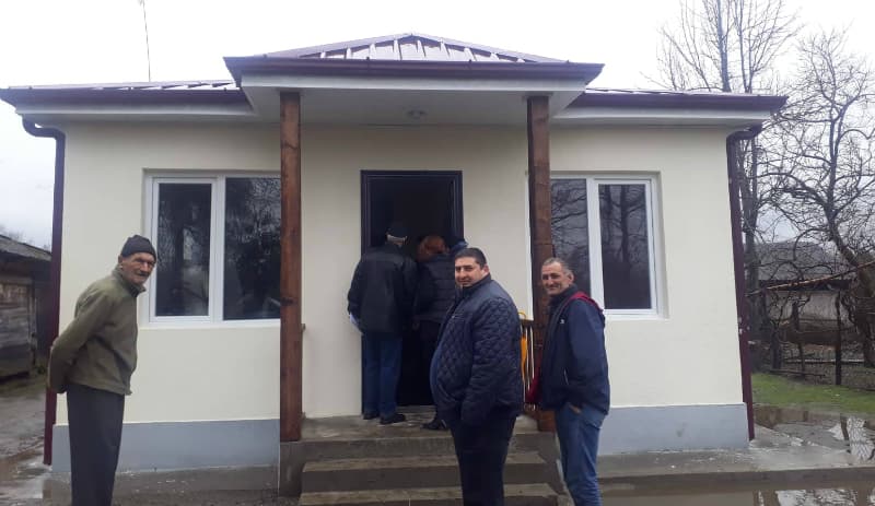 ზუგდიდში 25 ოჯახს საცხოვრებელი სახლი გადაეცა