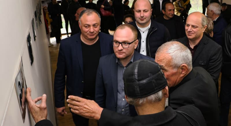 სენაკში ზვიად გამსახურდიას დაბადებიდან 80 წლის იუბილე აღინიშნა