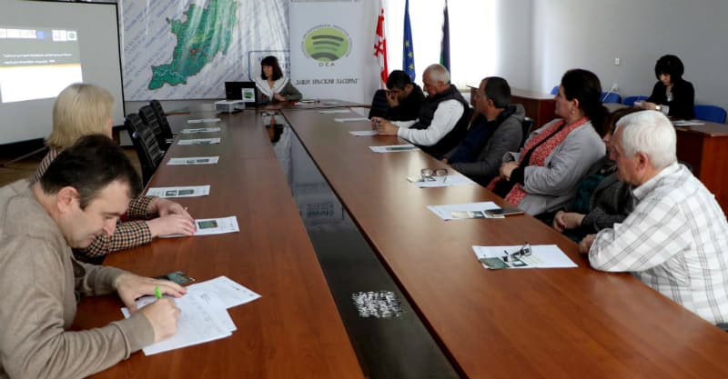 სენაკის მერიაში სოფლის მეურნეობის განვითარების მხარდაჭერისთვის შეხვედრა გაიმართა