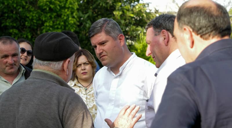 არჩეული მერის გიორგი შენგელიას უფლებამოსილება საკრებულომ 11 დღის ვადაში უნდა ცნოს