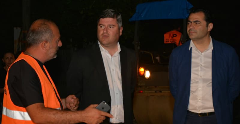 ზუგდიდში გზების სარეაბილიტაციო სამუშაოები აქტიურად მიმდინარეობს