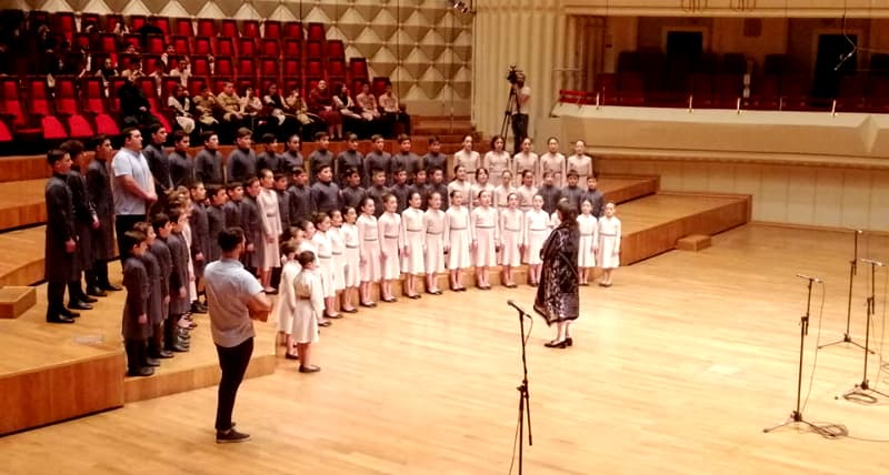 თბილისში საბავშვო ფოლკლორული ანსამბლების ფესტივალი „მრავალჟამიერი” გაიხსნა