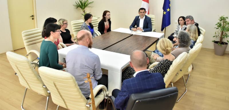 ადგილობრივი ხელისუფლება მეგრული ფოლკლორის საერთაშორისო ფესტივალის მონაწილეებს შეხვდა