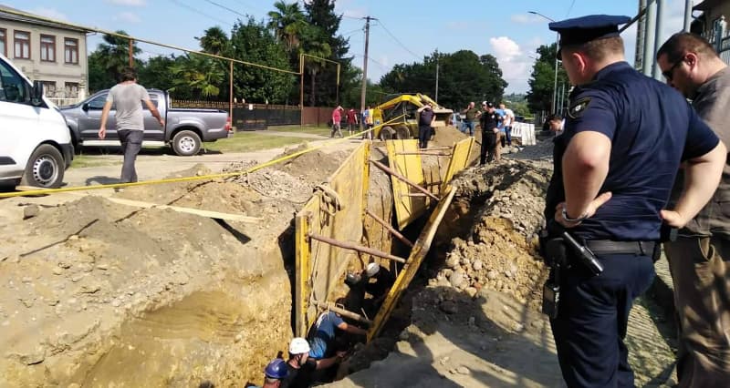 ზუგდიდში, მიმდინარე საკანალიზაციო სამუშაოების დროს ორი მუშა დაშავდა