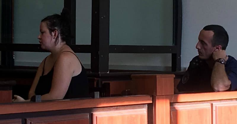 ზუგდიდში, ოჯახის წევრისთვის თანხის მოპარვის ბრალდებით დაკავებული ქალი დამნაშავედ სცნეს