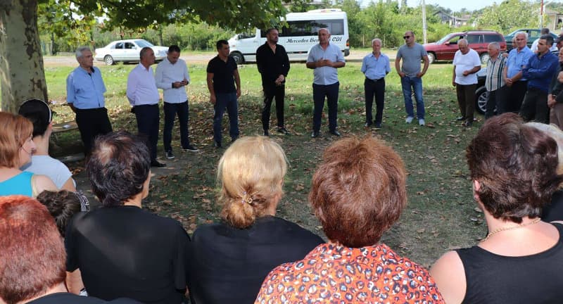 ხელისუფლების წარმომადგენლები ყულევის, ქარიატის და შუა ხორგის მოსახლეობას შეხვდნენ