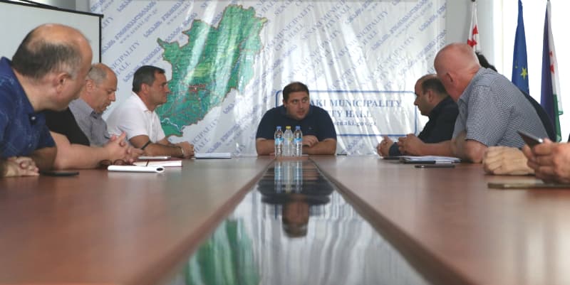სენაკის მერმა მორიგი სამუშაო შეხვედრა გამართა