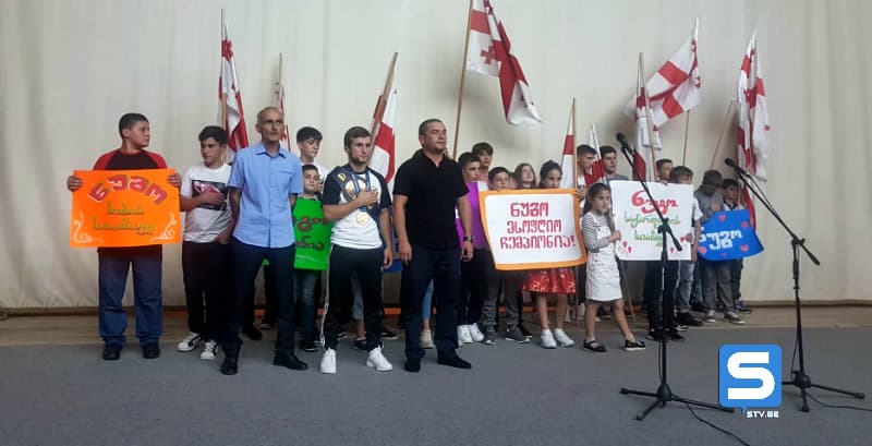 ნუგზარ წურწუმიას მშობლიურ ქალაქ ხობში საზეიმო დახვედრა მოუწყვეს