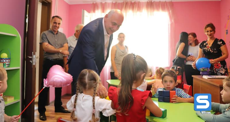 ზემო ქვალონში კეთილმოწყობილი ბაღი გაიხსნა