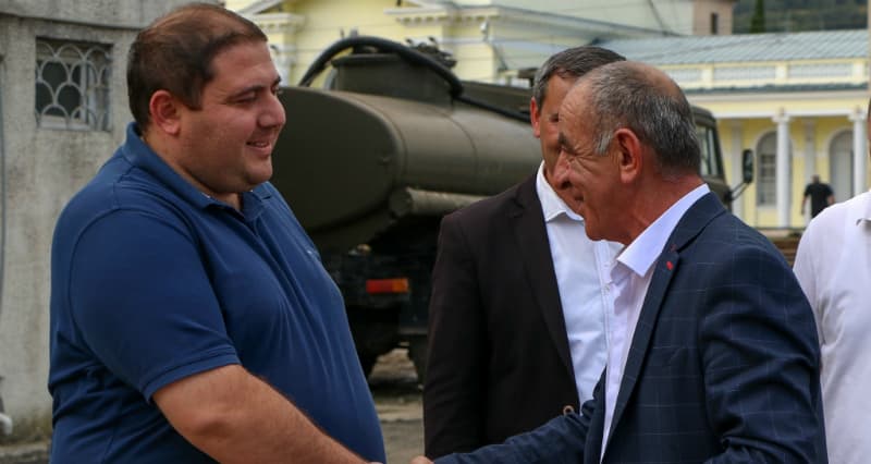 ლუდუკ ხასიამ სენაკში ინფრასტრუქტურული პროექტები დაათვალიერა