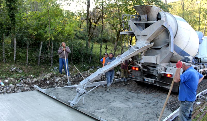 ჩქვალერში გზის რეაბილიტაციის შემდეგ, ადგილობრივები და ტურისტები განახლებული გზით ისარგებლებენ