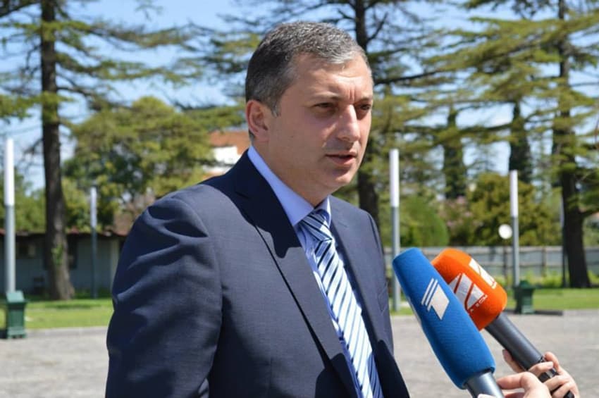 ფოთის საკრებულოს თავმჯდომარე ირაკლი კაკულია ბრალს არ აღიარებს და თავს უდანაშაულოდ მიიჩნევს