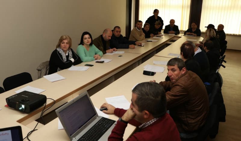 სენაკში შშმ პირთა საკითხებზე მომუშავე საბჭოს სხდომა გაიმართა (R)