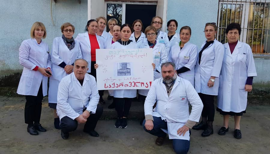 “თეთრი ხალათების” აქცია ზუგდიდში