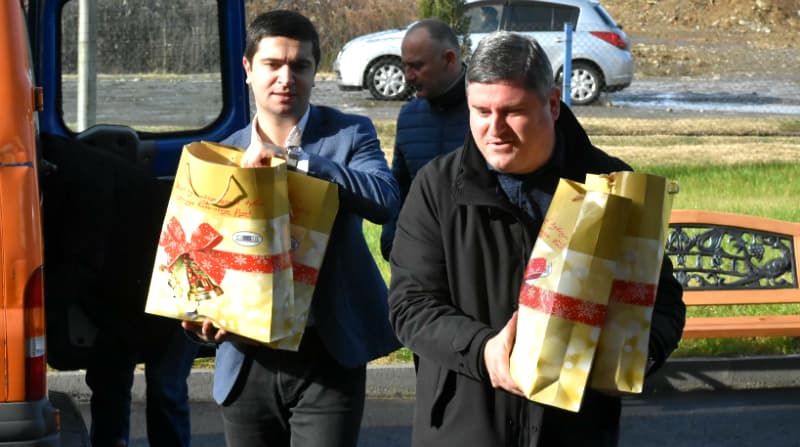 დამდეგი შობა-ახალი წელი ზუგდიდის სოციალური საცხოვრისის ბენეფიციარებს მიულოცეს