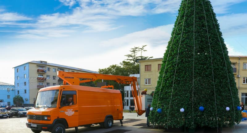 სენაკი 2020 წელს ახალი საახალწლო ნაძვის ხითა და ილუმინაციებით შეხვდება