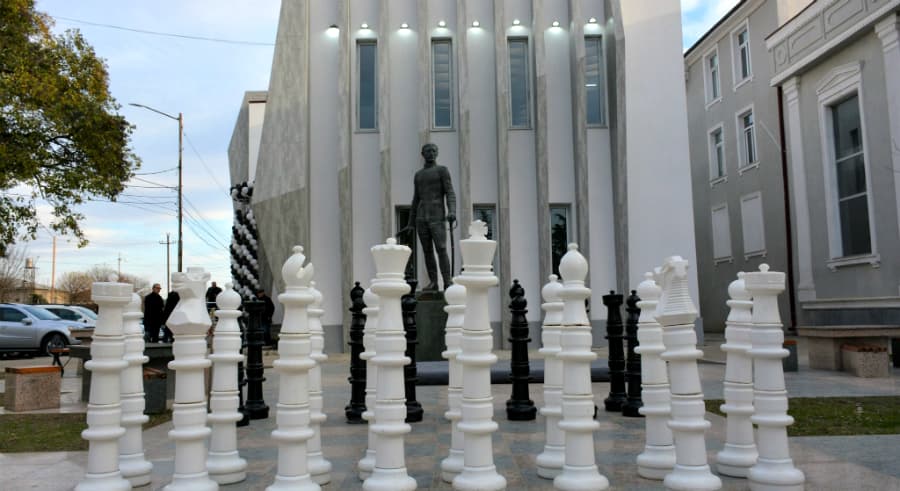 ზუგდიდში განახლებული ჭადრაკის სასახლე საზეიმოდ გაიხსნა