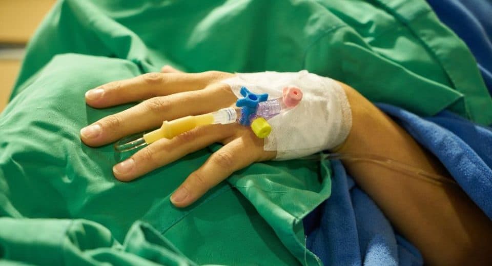 ჩინეთიდან საქართველოში ჩამოსული ქალი ვირუსის ნიშნებით ინფექციურ საავადმყოფოში გადაიყვანეს