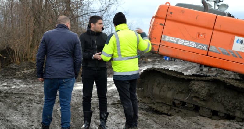 აბაშაში ქსელის დაზიანებით გამოწვეული აღდგენითი სამუშაოები 24 საათიან რეჟიმში გრძელდება