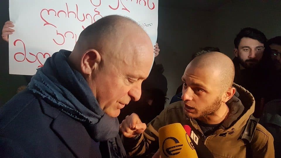 “შეცვალე სამეგრელოდან” – ჩხოროწყუში “შეცვალეს” წევრები აქციას მართავენ