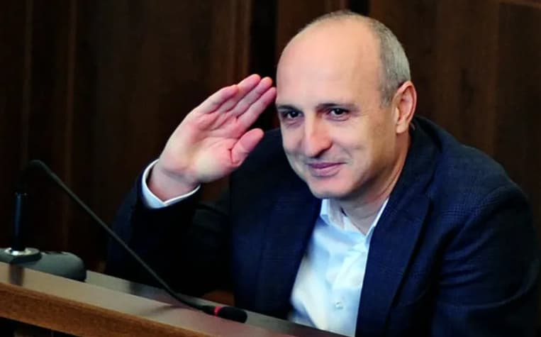 ვანო მერაბიშვილი 7-წლიანი პატიმრობის შემდეგ, “მატროსოვის” ციხეს 20 თებერვალს დატოვებს