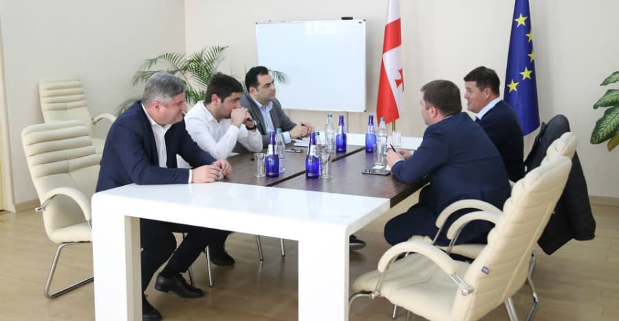 ზუგდიდსა და ფოთში “კარფური” გაიხსნება