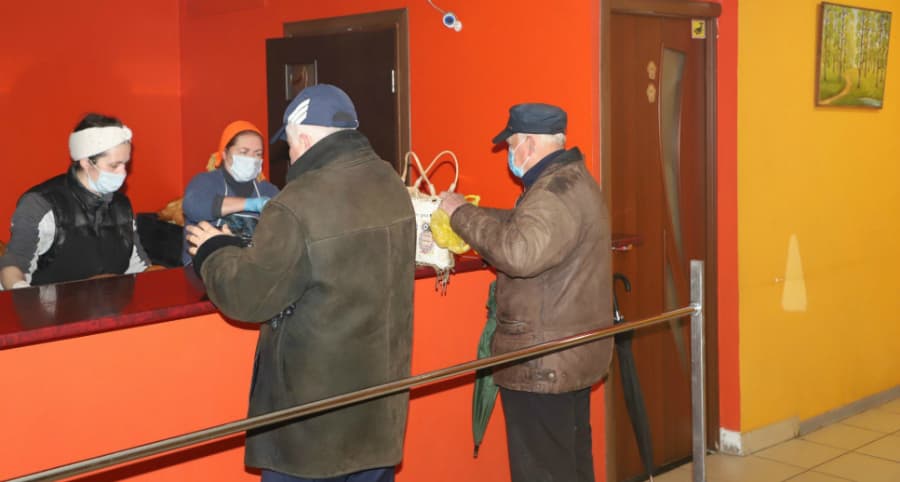 ზუგდიდის უფასო სასადილოში საკვების გაცემის წესი შეიცვალა