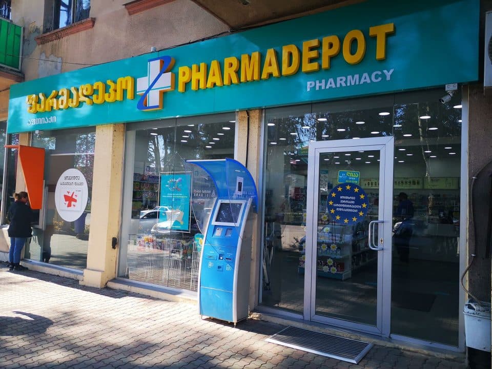 ზუგდიდში ისევ პირბადეების დეფიციტია