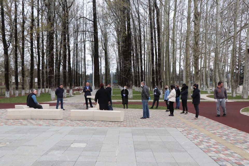 ხობში სამუშაო ჯგუფის წევრებთან და მოხალისეებთან შეხვედრა გაიმართა