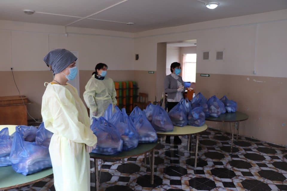 ხობის საბავშვო ბაღებში კვების პროდუქტების გაცემა დაიწყო