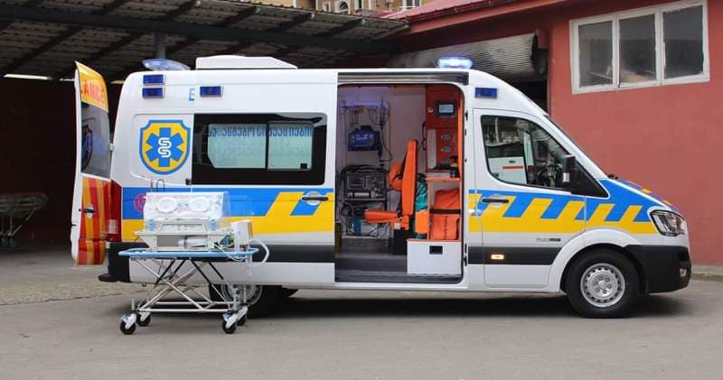 ზუგდიდიდან ქუთაისში საფრანგეთიდან ჩამოსული მამაკაცი რეანომობილით გადაიყვანეს