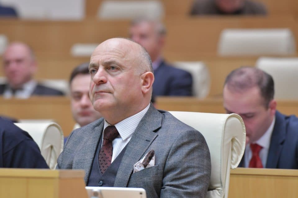 ჯუმბერ იზორია: “ქართული ოცნება” უალტერნატივოა და ამას საზოგადოება ძალიან კარგად ხედავს