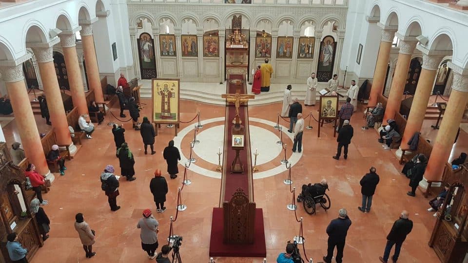 ფოთის საკათედრო ტაძარში ხობისა და ფოთის მიტროპოლიტი გრიგოლი საკვირაო წირვას აღავლენს