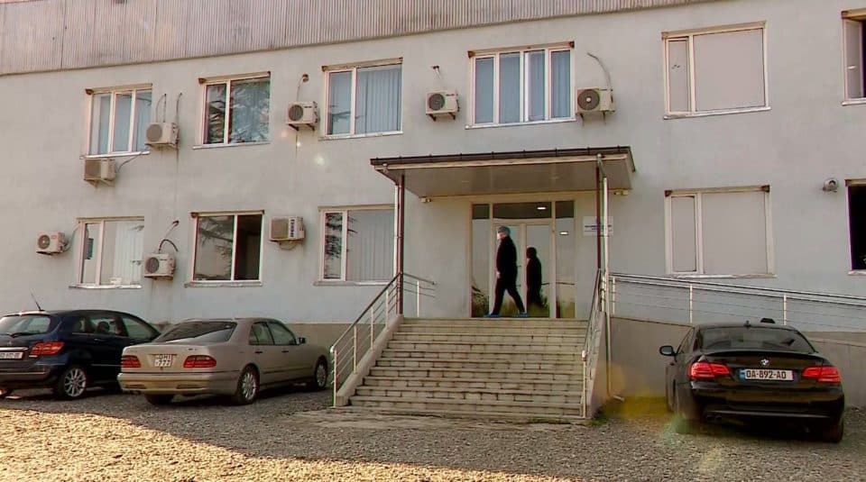 ზუგდიდის ინფექციური საავადმყოფოს ლაბორატორიაში COVID-ზე 81 პაციენტს იკვლევენ