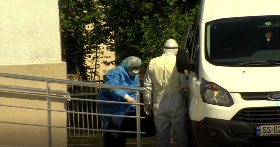 ზუგდიდის ინფექციური კლინიკა გამოჯანმრთელებულმა პაციენტმა დატოვა