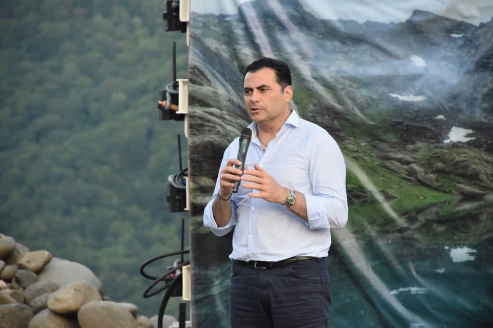 ტობავარჩხილის გზის მოწყობასა და ლუგელას ხეობაში ტურიზმის განვითარებაზე ადგილობრივებს სახელმწიფო რწმუნებული ესაუბრა