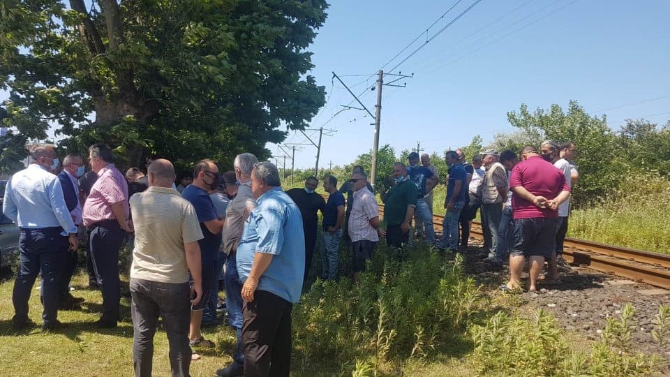 ფოთში, ტრაილერის მძღოლებმა არსებული რეგულაციები გააპროტესტეს