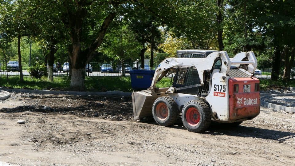 ფოთის კულტურისა და დასვენების ცენტრალური პარკში მასშტაბური სამუშაოები მიმდინარეობს