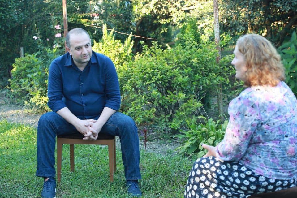 ირაკლი ჩიქოვანი, დარჩელში, იტალიიდან დაბრუნებულ ნინო ხუფენიას შეხვდა