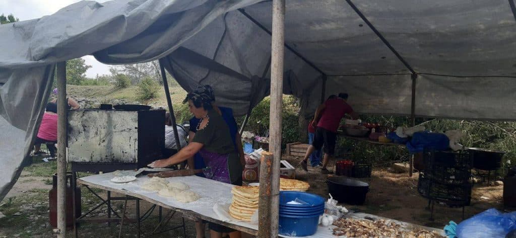 “ევროპულ საქართველოს” ნოქალაქევის ციხე-გოჯში 600 კაციანი სუფრა აქვს გაშლილი - image 2