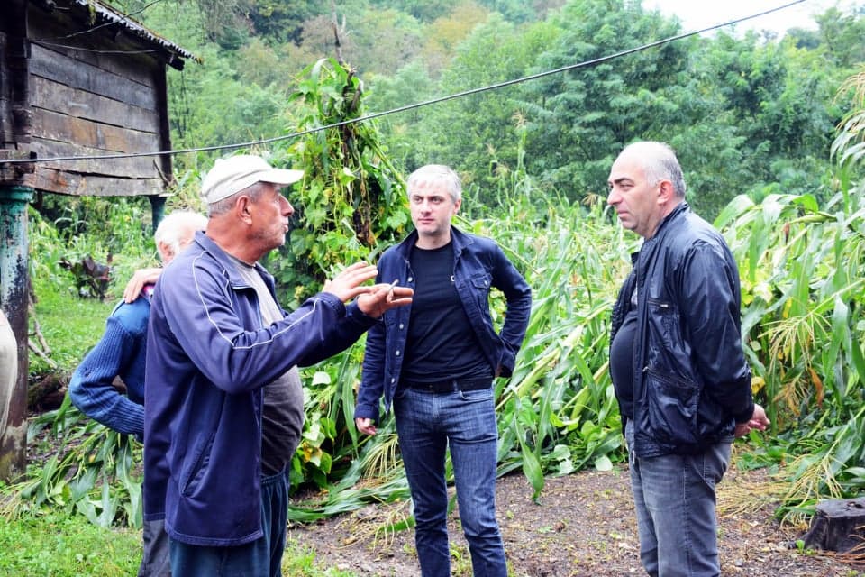 ძლიერმა წვიმამ და ქარმა წალენჯიხის მუნიციპალიტეტში პრობლემები შექმნა - image 3