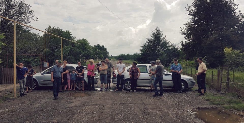 ,,ვითხოვთ გზას”- საპროტესტო აქცია მიმდინარეობს ხობის მუნიციპალიტეტის სოფელ ნოჯიხევში