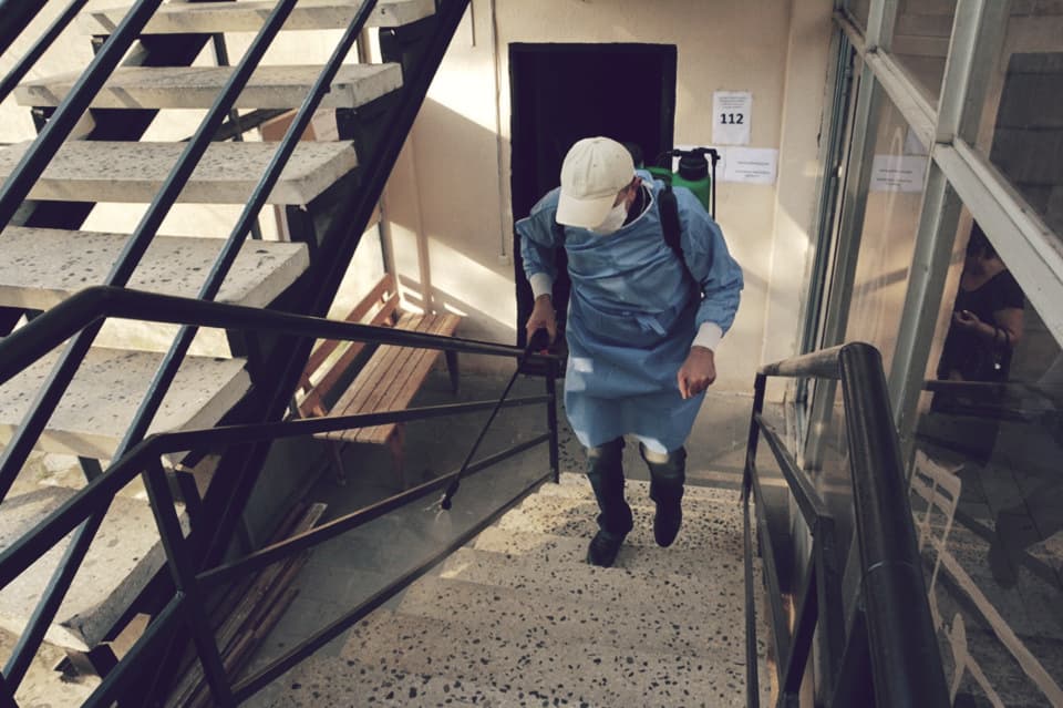 ჩხოროწყუს მუნიციპალიტეტში სადეზინფექციო სამუშაოები მიმდინარეობს